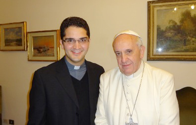 Gleison vicino al Papa