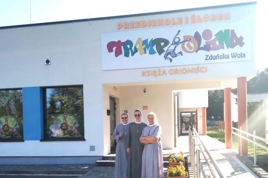 Polonia: L'Asilo "Trampolino" gestito in collaborazione con le PSMC