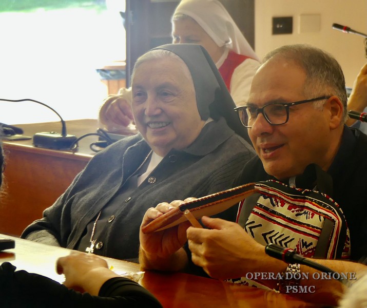 XIII CAPITOLO GENERALE PSMC: CAMMINANDO CON LA FAMIGLIA… -  23119