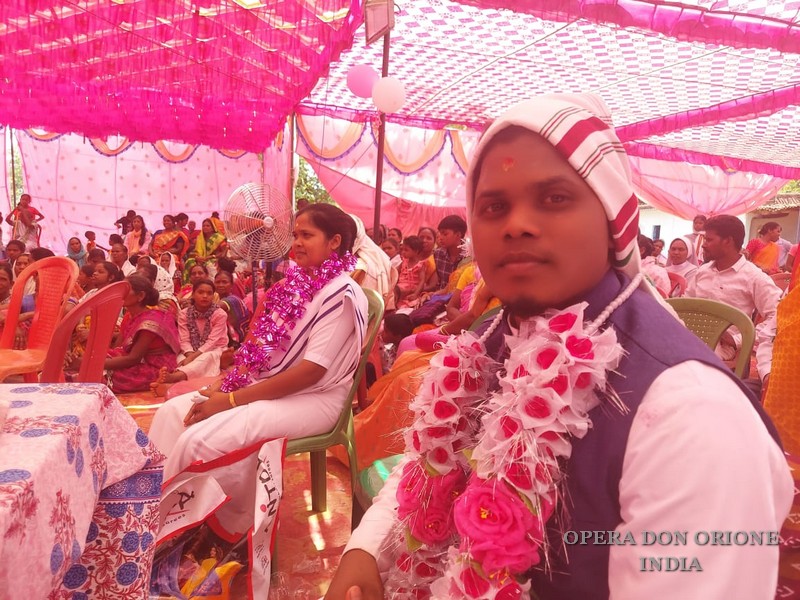 INDIA: L'ORDINAZIONE SACERDOTALE DI P. ARVIND XAXA -  23160