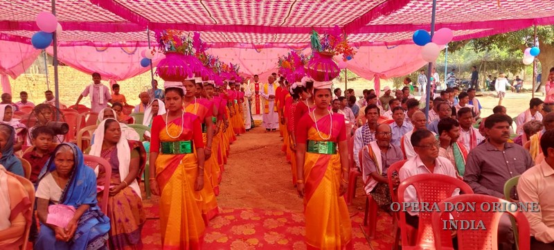 INDIA: L'ORDINAZIONE SACERDOTALE DI P. ARVIND XAXA -  23169