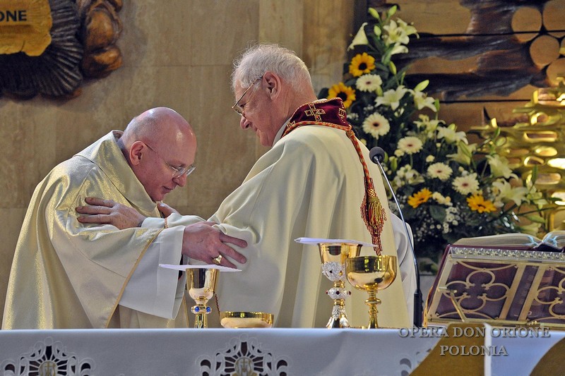 POLONIA: CELEBRATI I 100 ANNI DI PRESENZA ORIONINA -  23192