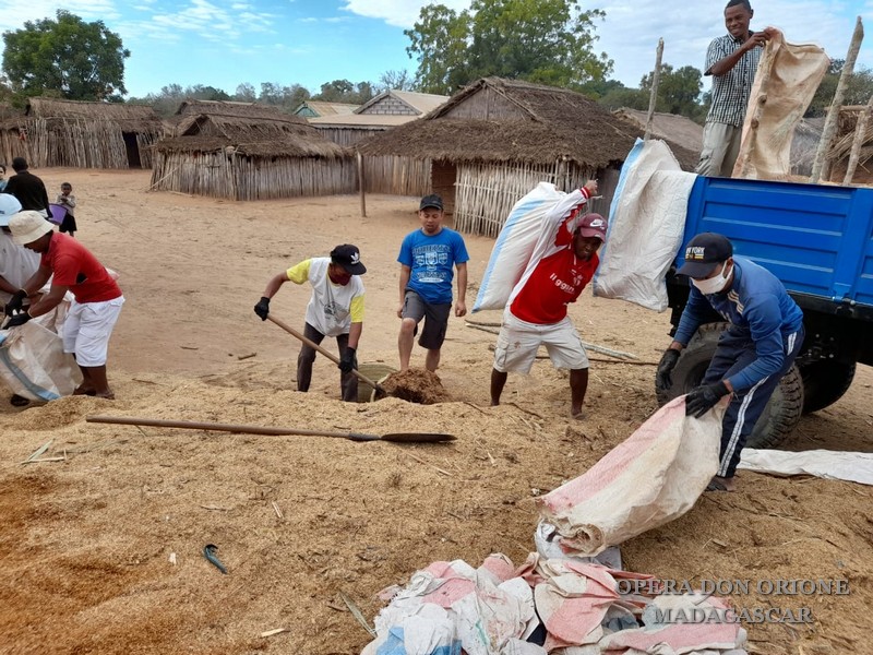 MADAGASCAR: I PRIMI FRUTTI DELLA COMUNITÀ DI BEROBOKA -  23338