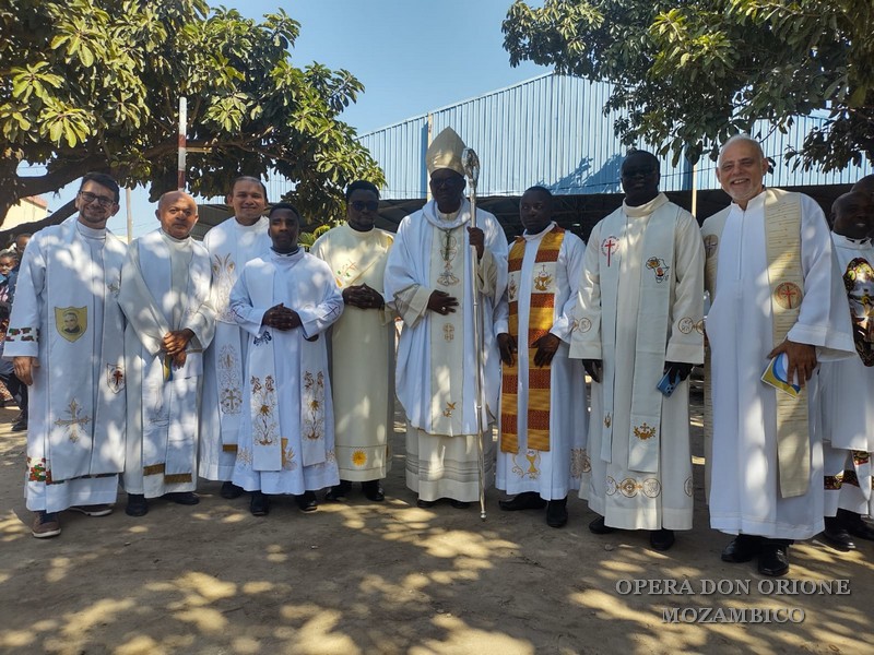 MOZAMBICO: A BEIRA ORDINATI TRE SACERDOTI ORIONINI -  23366