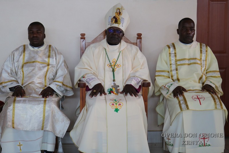 Kenya: Terminata la Visita Canonica Generale -  23738