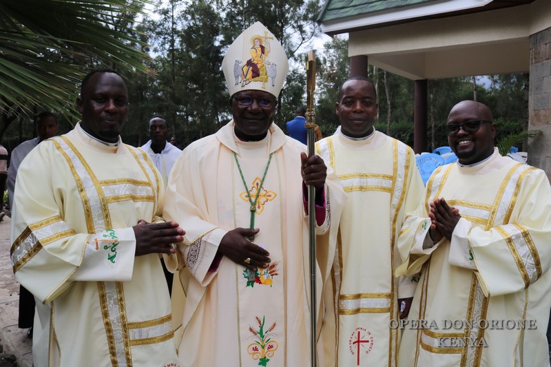 Kenya: Terminata la Visita Canonica Generale -  23739
