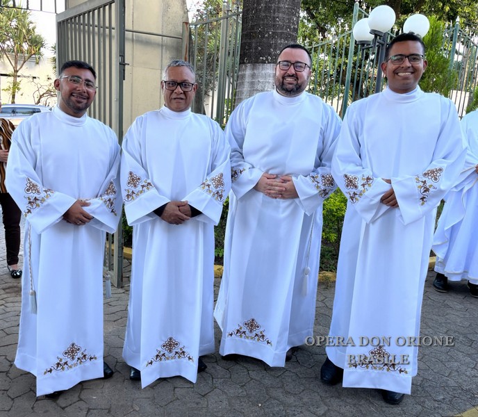 I voti perpetui dei religiosi delle due Province del Brasile -  23764