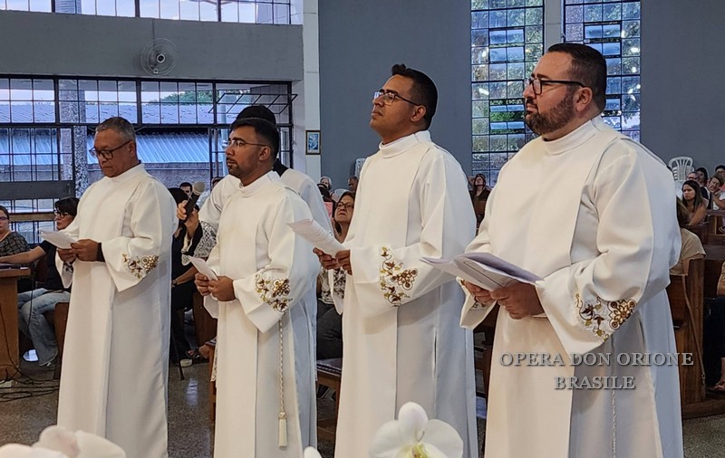 I voti perpetui dei religiosi delle due Province del Brasile -  23766