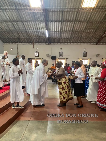 Visita Canonica Generale in Mozambico -  23824
