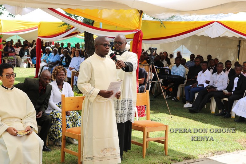 Kenya: A Nairobi la Professione perpetua di tre chierici  -  24097