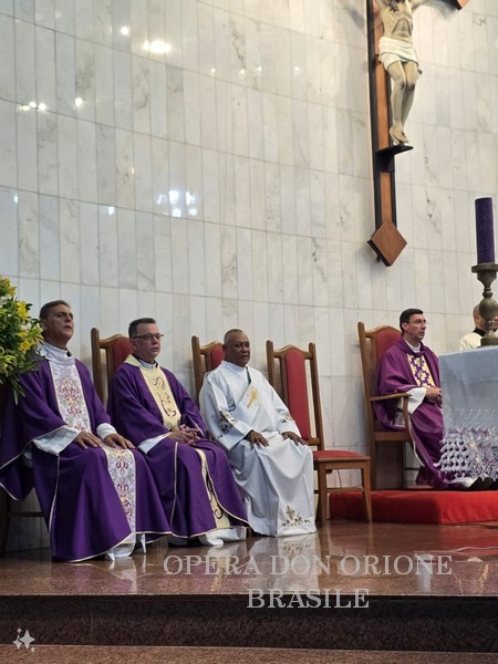 Brasile: L'ordinazione diaconale dei chierici Adriano, Júnior e Sérgio -  24169