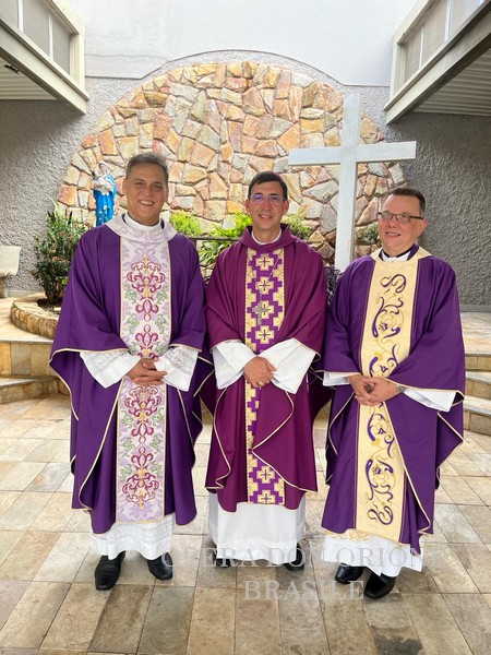 Brasile: L'ordinazione diaconale dei chierici Adriano, Júnior e Sérgio -  24183