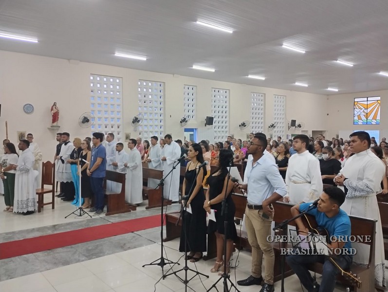Brasile Nord: L'ordinazione diaconale del chierico Renato Ribeiro da Costa  -  24232