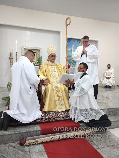 Brasile Nord: L'ordinazione diaconale del chierico Renato Ribeiro da Costa  -  24233