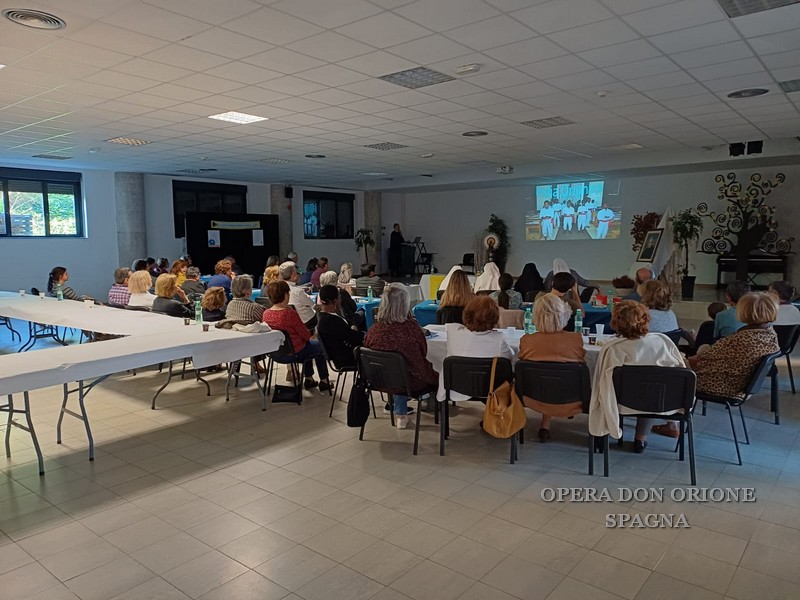 Spagna: Incontro della Famiglia Carismatica -  24336