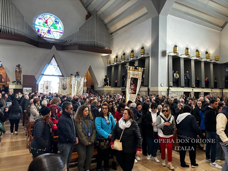 Foggia: “Maria, Madre in preghiera” -  24344