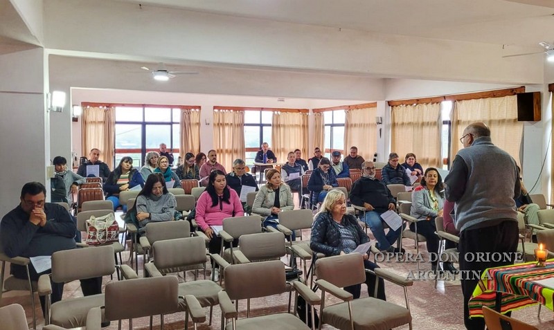 Argentina: L'incontro delle Equipe di gestione dei Cottolengo e delle Case -  24357