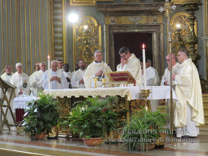 Il 100° anniversario della Messa all'altare di San Luigi -  24800