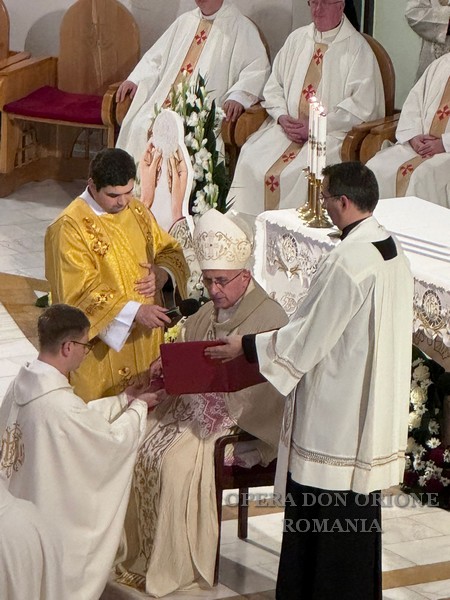 Romania: A Iași l'ordinazione sacerdotale di Don Cristian-Sergiu Andrieş -  24828
