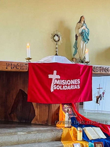 Cile: Due religiosi orionini partecipano alle missioni di solidarietà del Duoc UC ad Algarrobo -  24999