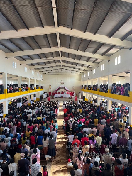 Madagascar: A Miandrarivo inaugurata la chiesa intitolata a Sant'Agostino -  25041