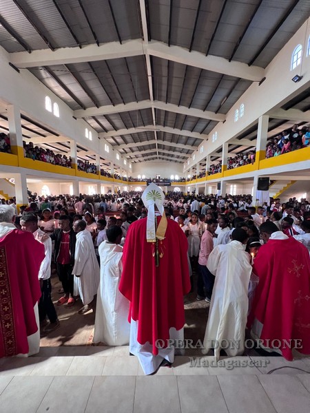 Madagascar: A Miandrarivo inaugurata la chiesa intitolata a Sant'Agostino -  25043
