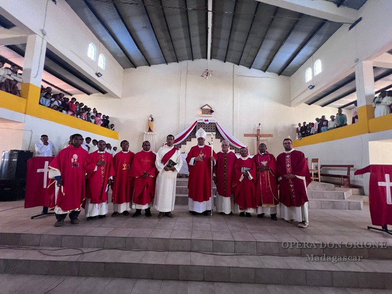 Madagascar: A Miandrarivo inaugurata la chiesa intitolata a Sant'Agostino -  25049