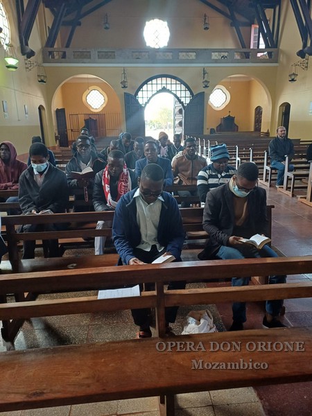 Mozambico: Famiglia Orionina in pellegrinaggio al Santuario di 