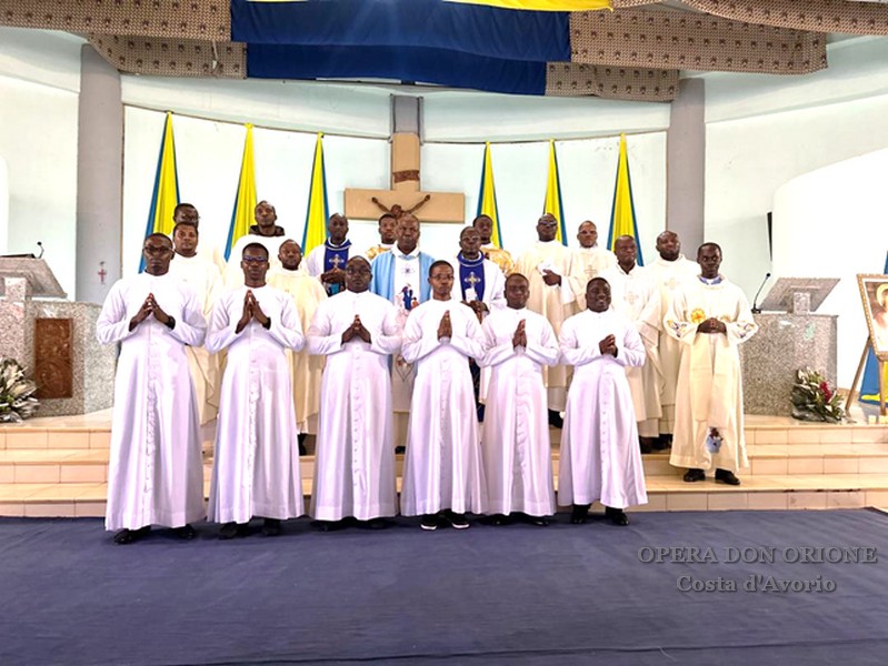 Costa d'Avorio: Celebrate a Bonoua la Solennità della Madonna della Guardia e le Professioni perpetue -  25160