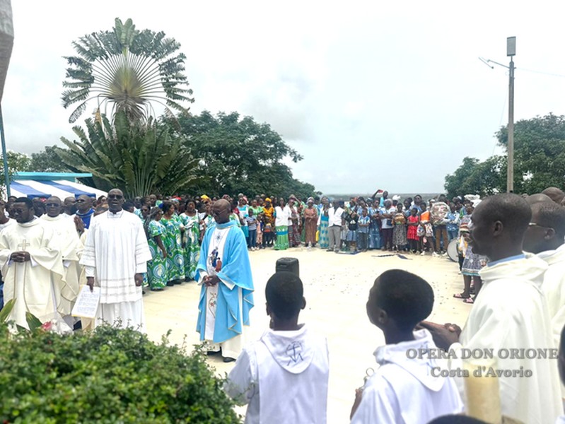 Costa d'Avorio: Celebrate a Bonoua la Solennità della Madonna della Guardia e le Professioni perpetue -  25165