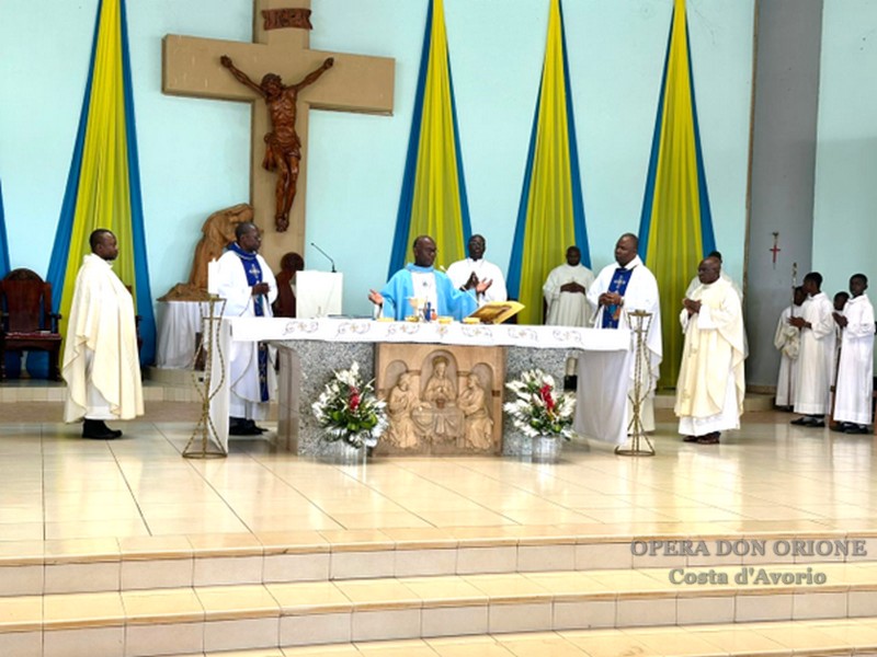 Costa d'Avorio: Celebrate a Bonoua la Solennità della Madonna della Guardia e le Professioni perpetue -  25170