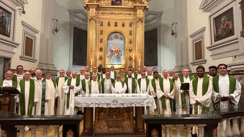 Chiamati a vivere la gratitudine. Sacerdoti orionini in pellegrinaggio al santuario di Casei Gerola -  25178