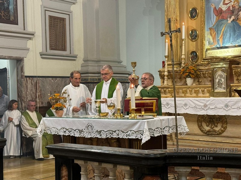 Chiamati a vivere la gratitudine. Sacerdoti orionini in pellegrinaggio al santuario di Casei Gerola -  25189