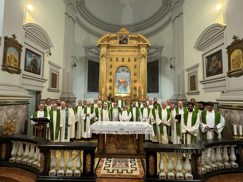 Chiamati a vivere la gratitudine. Sacerdoti orionini in pellegrinaggio al santuario di Casei Gerola -  25193