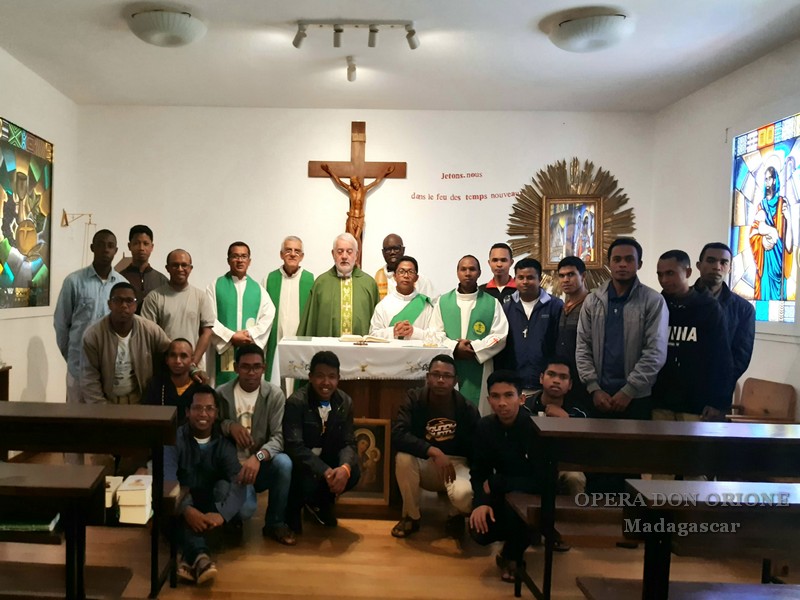 Iniziata la Visita Canonica Generale nella Delegazione “Maria, Regina del Madagascar” -  25278