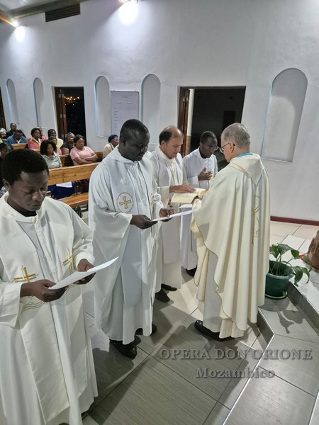 Mozambico: La Visita del Direttore generale P. Vieira e del Direttore provinciale P. Thomazella -  25317