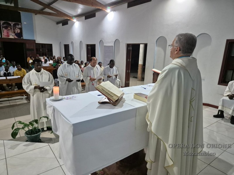 Mozambico: La Visita del Direttore generale P. Vieira e del Direttore provinciale P. Thomazella -  25318