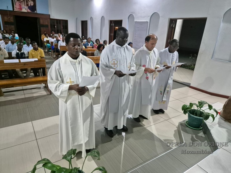 Mozambico: La Visita del Direttore generale P. Vieira e del Direttore provinciale P. Thomazella -  25319