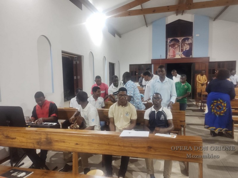 Mozambico: La Visita del Direttore generale P. Vieira e del Direttore provinciale P. Thomazella -  25327