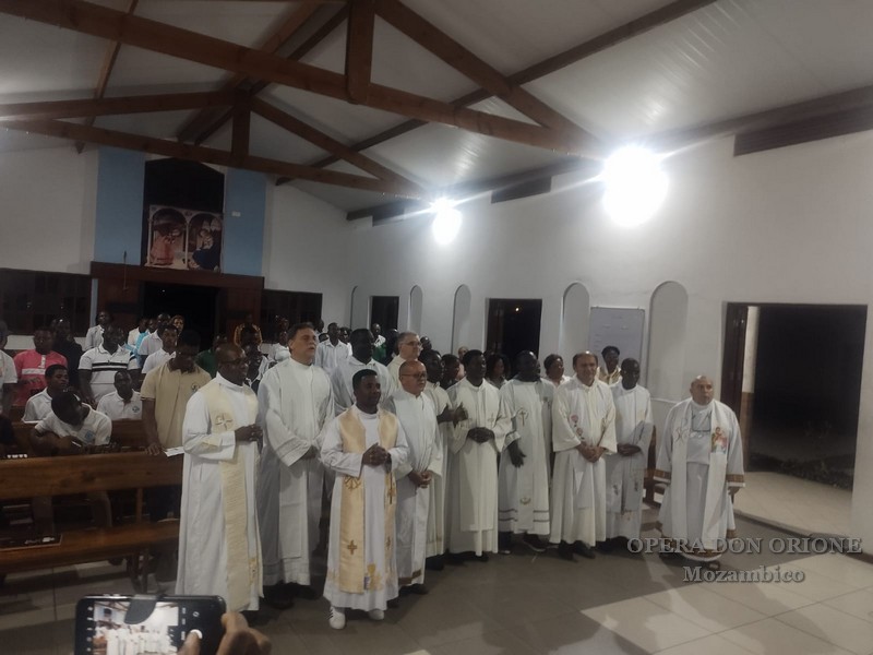 Mozambico: La Visita del Direttore generale P. Vieira e del Direttore provinciale P. Thomazella -  25328