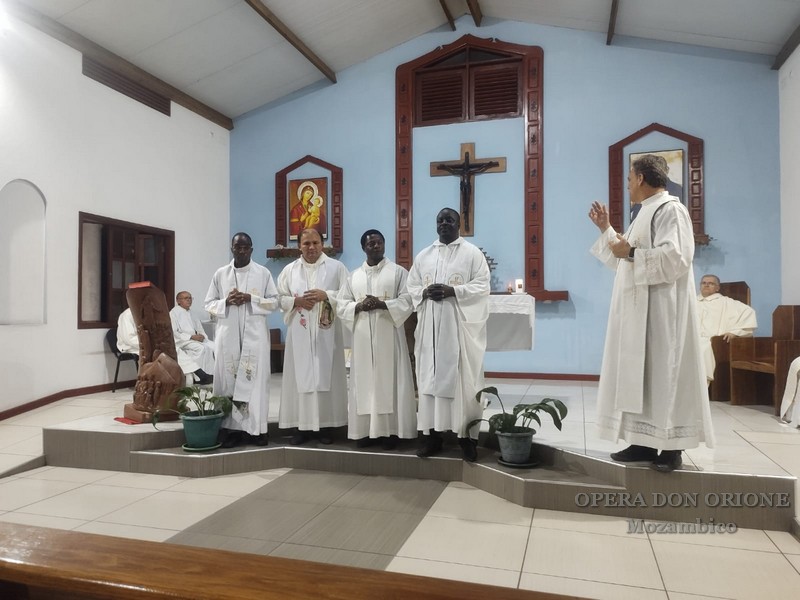 Mozambico: La Visita del Direttore generale P. Vieira e del Direttore provinciale P. Thomazella -  25329