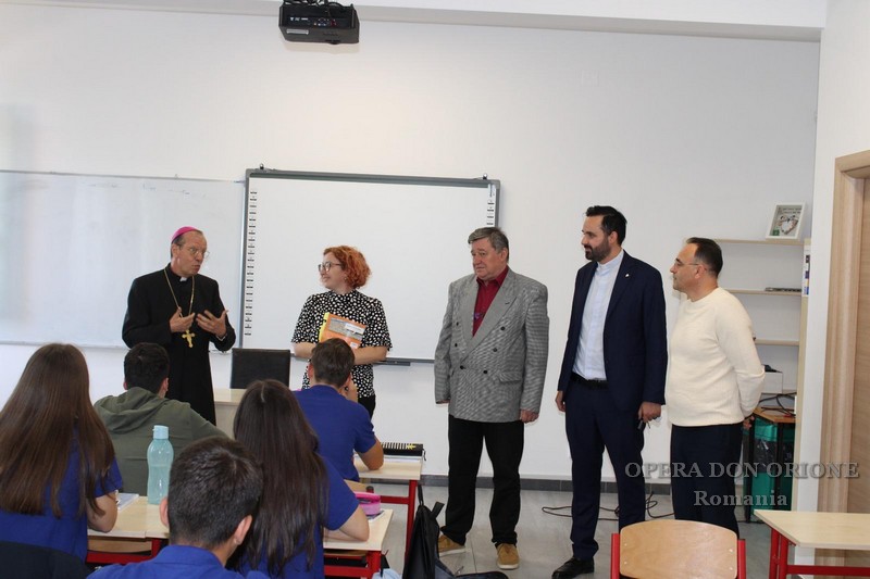 Romania: A Oradea l'inizio di un nuovo anno scolastico -  25383