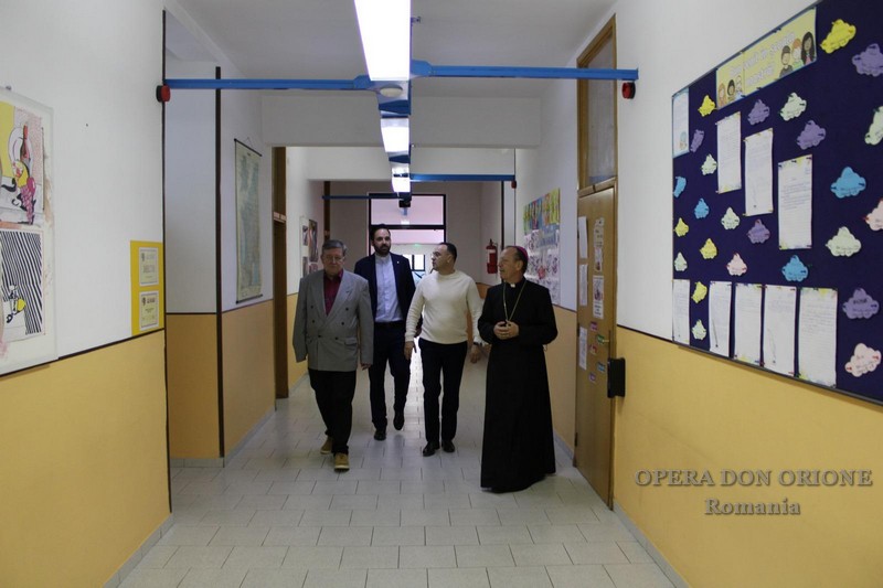 Romania: A Oradea l'inizio di un nuovo anno scolastico -  25384