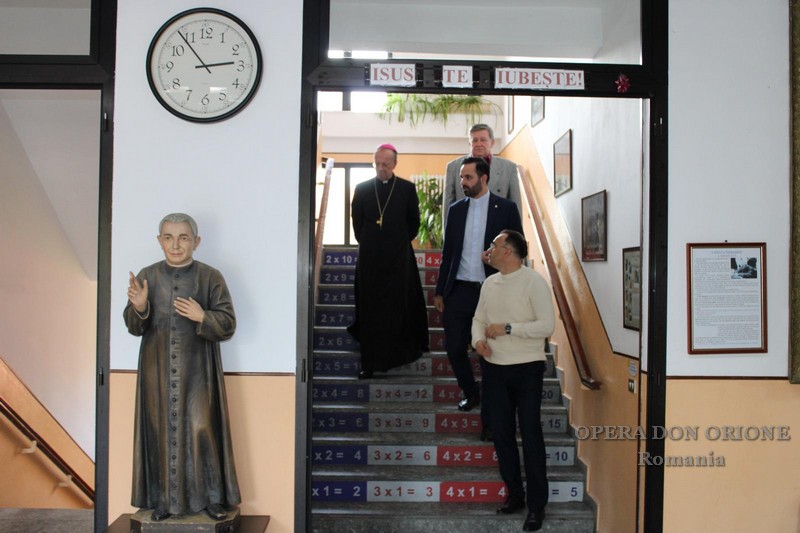 Romania: A Oradea l'inizio di un nuovo anno scolastico -  25385