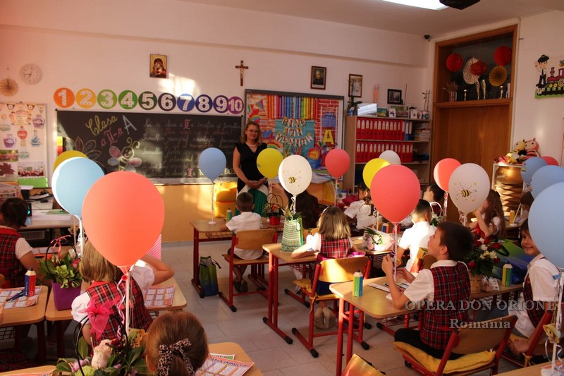 Romania: A Oradea l'inizio di un nuovo anno scolastico -  25388
