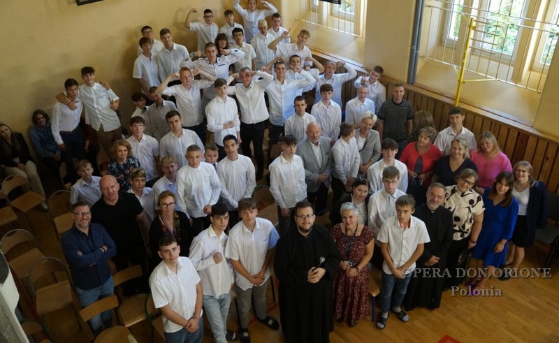 Polonia: A Varsavia la cerimonia di inizio anno scolastico del Centro Educativo Giovanile  -  25433