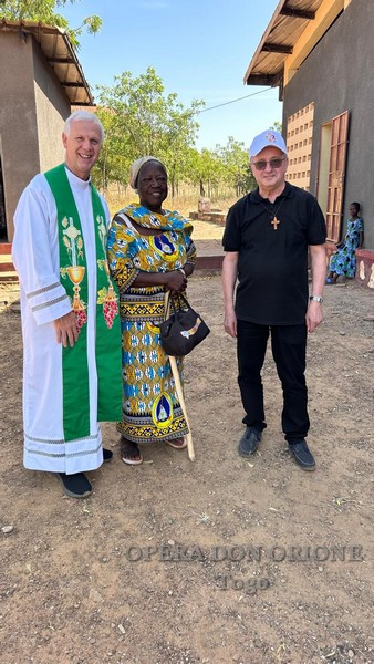 Visita canonica generale nella Provincia “Marie, Mère de Dieu”  -  25771