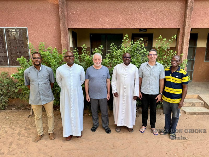 Conclusa la seconda tappa della Visita Canonica Generale in Benin -  25810