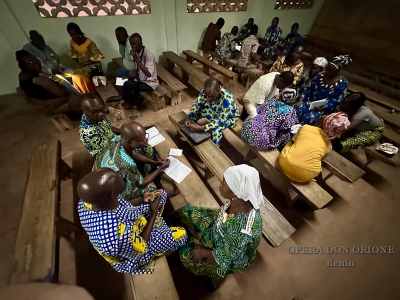 Visita Canonica in Benin: A Glazoué  lo stile orionino fraterno e umile è d'esempio -  25836
