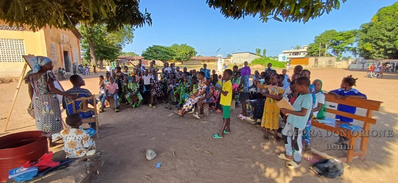 Visita Canonica in Benin: A Glazoué  lo stile orionino fraterno e umile è d'esempio -  25848
